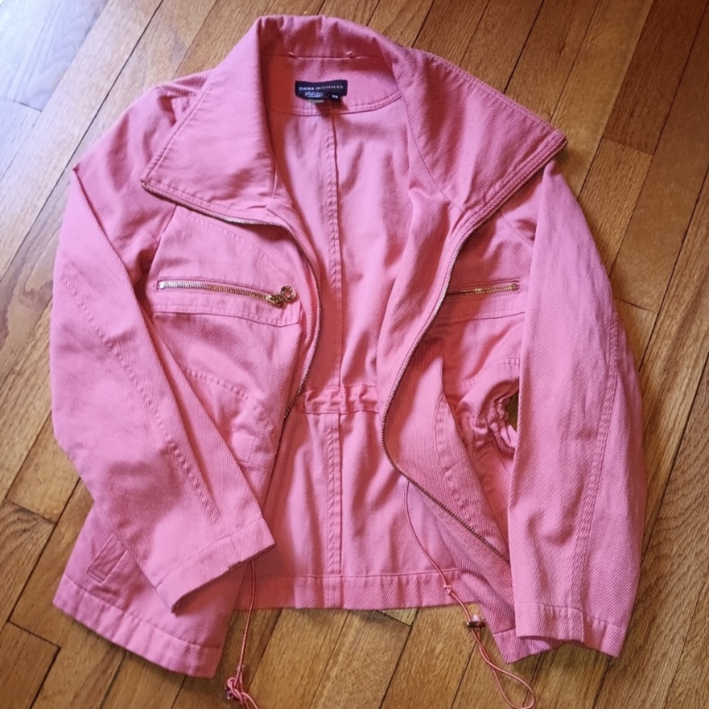Lightweight pink jacket with gold detail